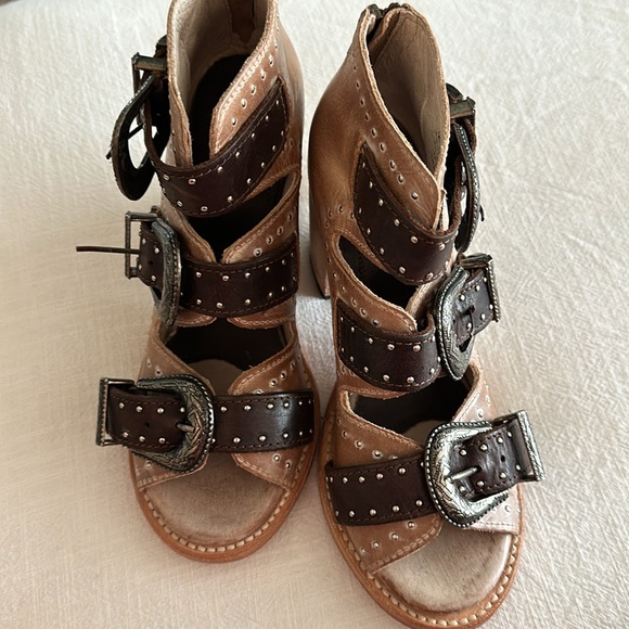 Freebird - Picture 2 of 3